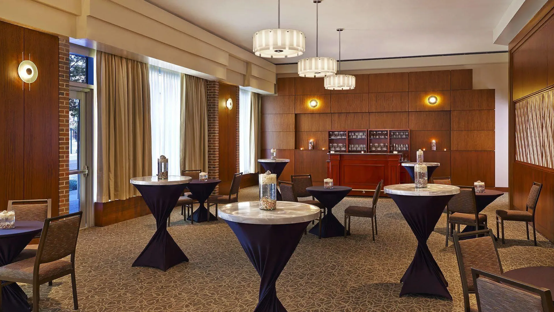 The Westin Virginia Beach Town Center 4*,